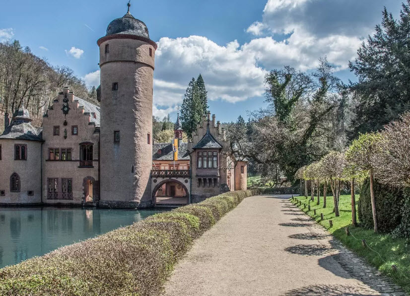 Zum Wasserschloß, Germany